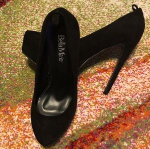 Never Worn 6" Sexy Black Pumps